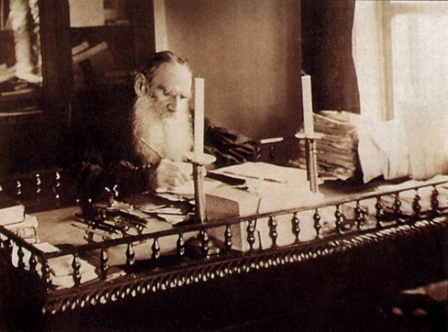 Besuchen Sie das Tolstoi Estate Museum